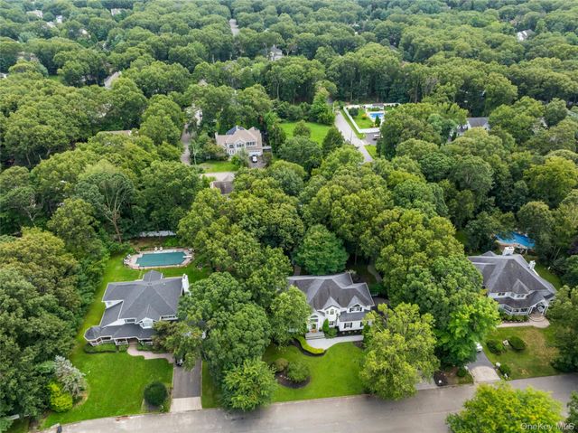 14 Cobbler Lane, East Setauket, NY 11733