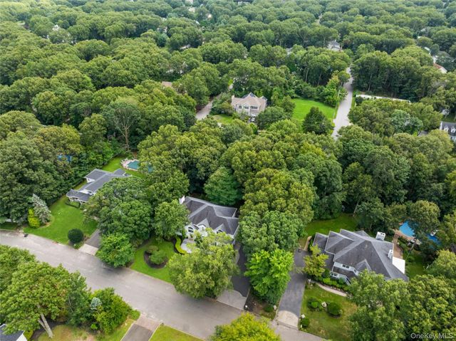 14 Cobbler Lane, East Setauket, NY 11733