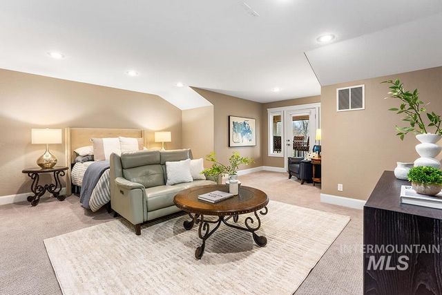 698 W Back Forty Dr., Eagle, ID 83616