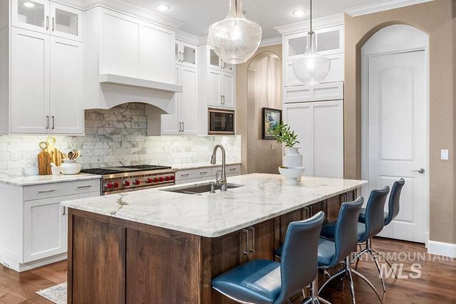 698 W Back Forty Dr., Eagle, ID 83616