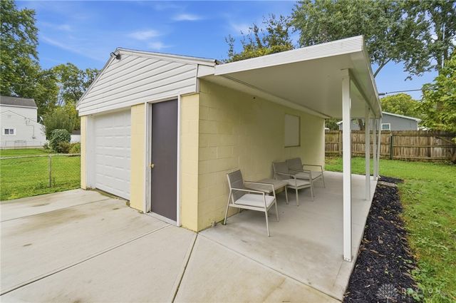 2204 Gipsy Drive, Dayton, OH 45414