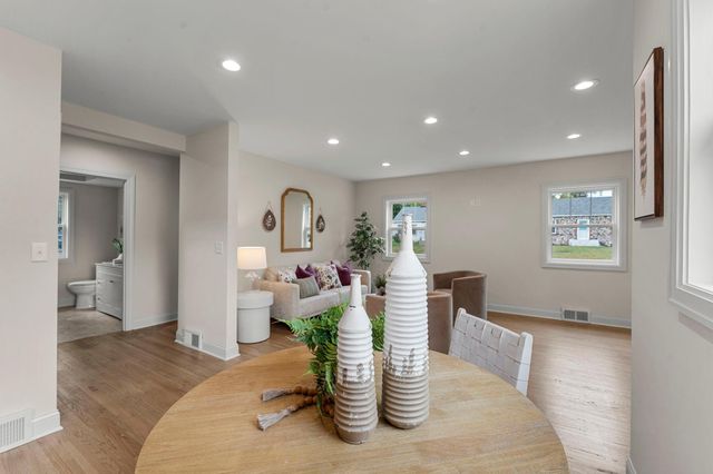 5003 Fairview Avenue N, Crystal, MN 55429