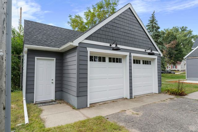 5003 Fairview Avenue N, Crystal, MN 55429