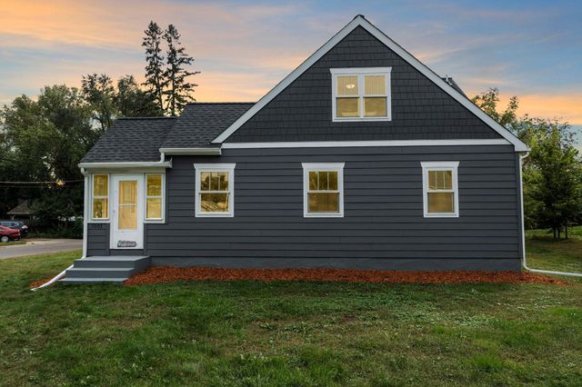 5003 Fairview Avenue N, Crystal, MN 55429