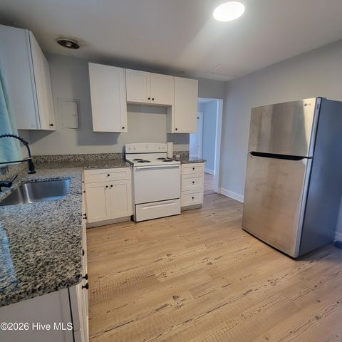 200 S Smith Street, Saint Helena, NC 28425