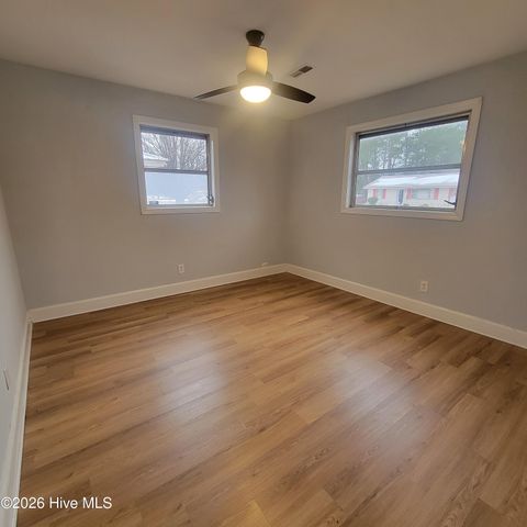 200 S Smith Street, Saint Helena, NC 28425