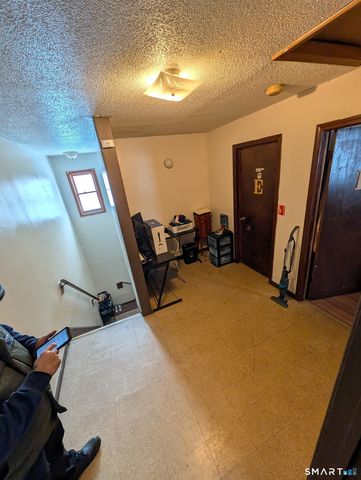 58 Catherine Street 58, Hartford, CT 06106