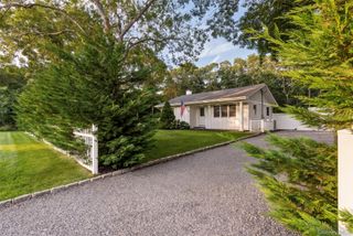 81 S Country Road, Westhampton Beach, NY 11978