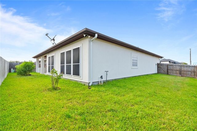 7813 Iron Man Dr, Corpus Christi, TX 78414