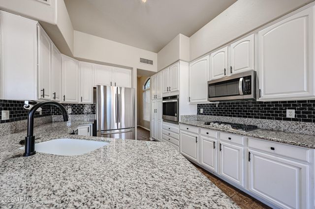 6506 W Molly Lane, Phoenix, AZ 85083