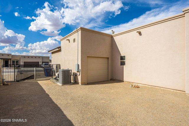 3812 Santa Julia Road, Las Cruces, NM 88012