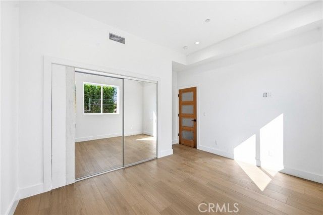 6554 Balboa Boulevard, Los Angeles, CA 91406