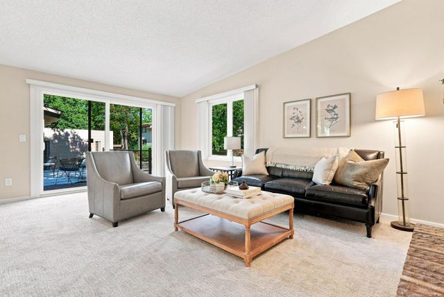 9701 Mill Creek Drive, Eden Prairie, MN 55347