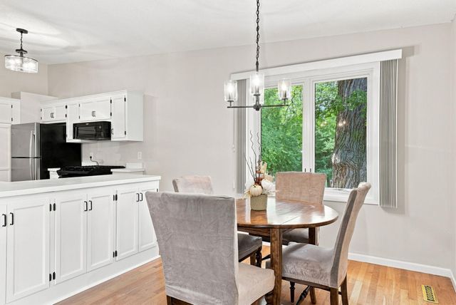 9701 Mill Creek Drive, Eden Prairie, MN 55347
