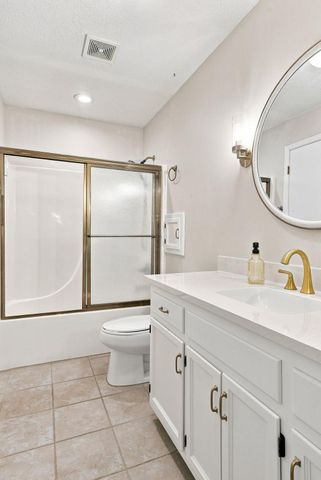 9701 Mill Creek Drive, Eden Prairie, MN 55347