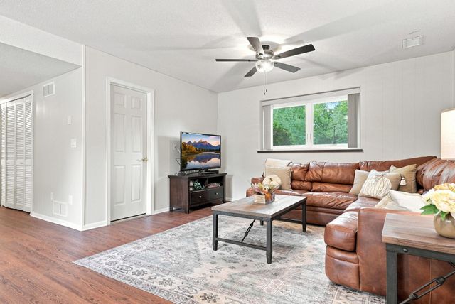 9701 Mill Creek Drive, Eden Prairie, MN 55347