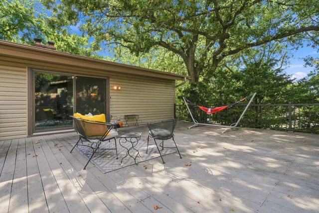 9701 Mill Creek Drive, Eden Prairie, MN 55347