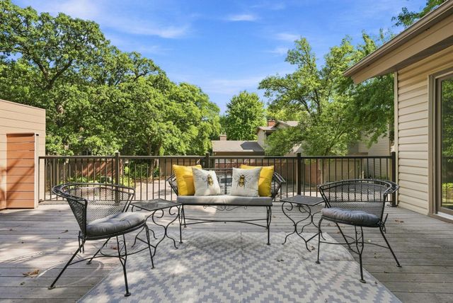9701 Mill Creek Drive, Eden Prairie, MN 55347
