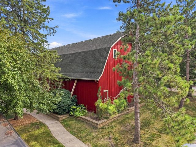 9701 Mill Creek Drive, Eden Prairie, MN 55347