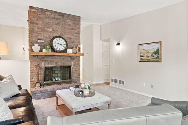9701 Mill Creek Drive, Eden Prairie, MN 55347