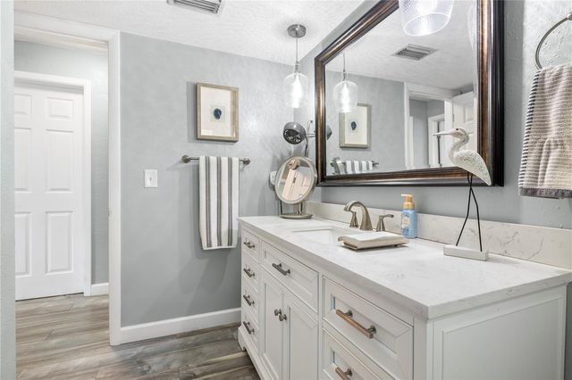 11781 68TH AVENUE, Seminole, FL 33772