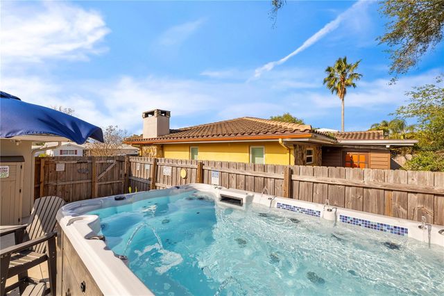 11781 68TH AVENUE, Seminole, FL 33772