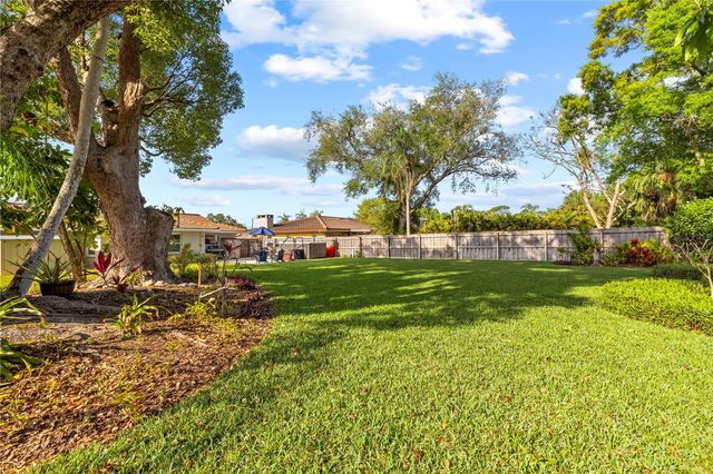 11781 68TH AVENUE, Seminole, FL 33772
