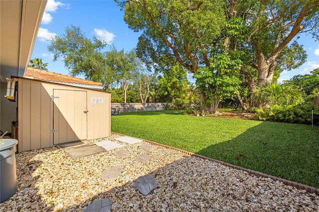 11781 68TH AVENUE, Seminole, FL 33772