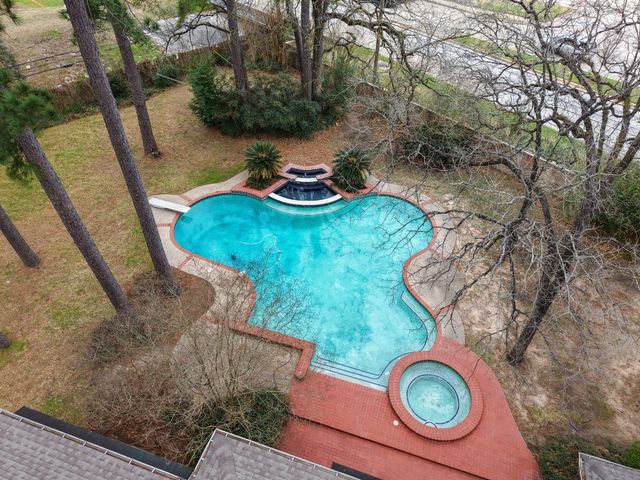 15235 Rainhollow Drive, Houston, TX 77070