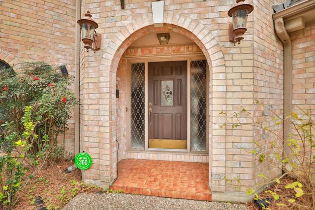 15235 Rainhollow Drive, Houston, TX 77070