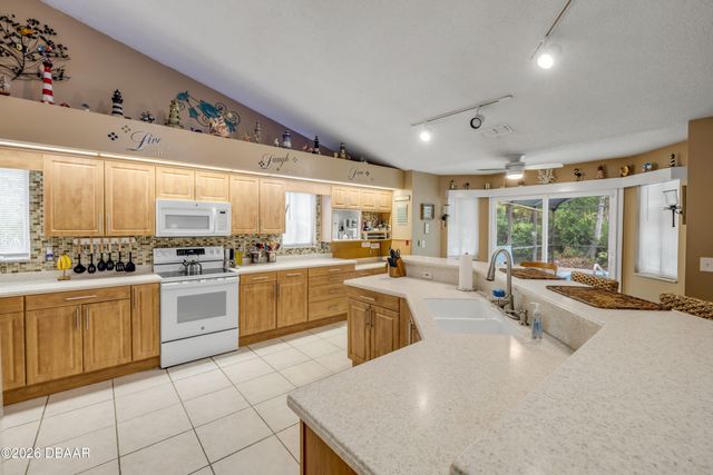 107 Muirfield Drive, Daytona Beach, FL 32114