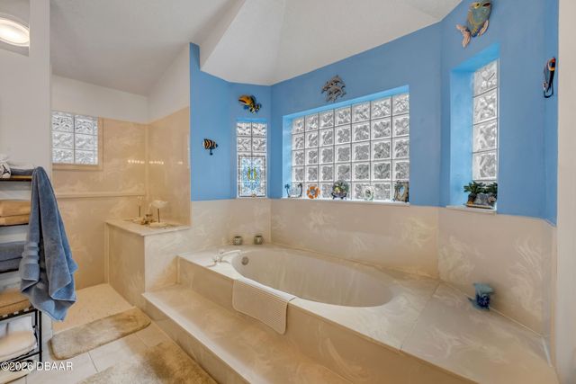 107 Muirfield Drive, Daytona Beach, FL 32114