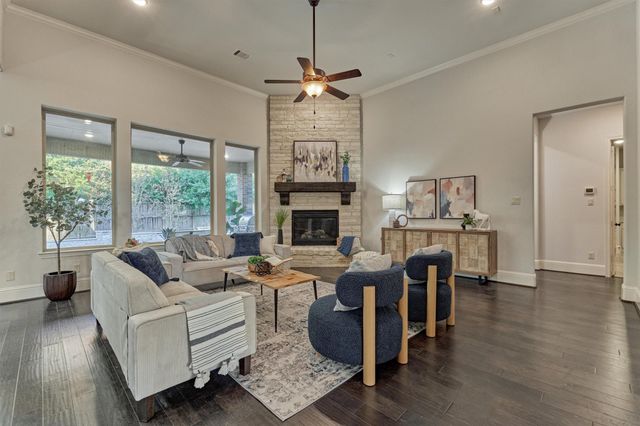 414 Mill Creek Road, Pinehurst, TX 77362