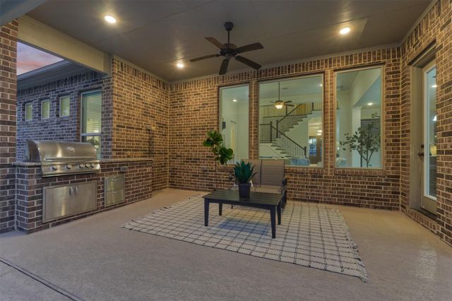 414 Mill Creek Road, Pinehurst, TX 77362