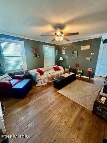 702 Houston Ave, Maryville, TN 37804