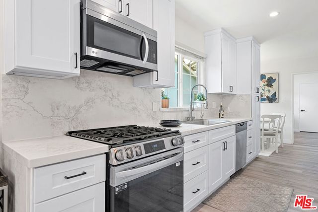 14346 Killion Street, Sherman Oaks, CA 91401