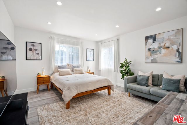 14346 Killion Street, Sherman Oaks, CA 91401