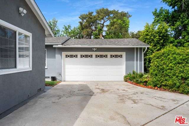 14346 Killion Street, Sherman Oaks, CA 91401