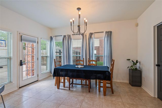 1407 W Castlewood Avenue, Friendswood, TX 77546