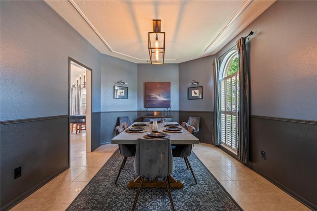 1407 W Castlewood Avenue, Friendswood, TX 77546