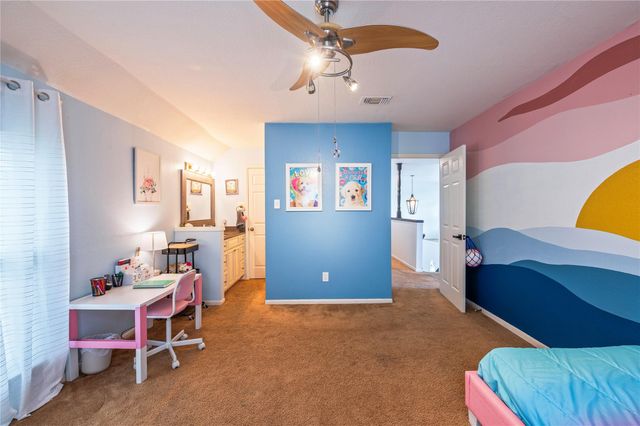 1407 W Castlewood Avenue, Friendswood, TX 77546