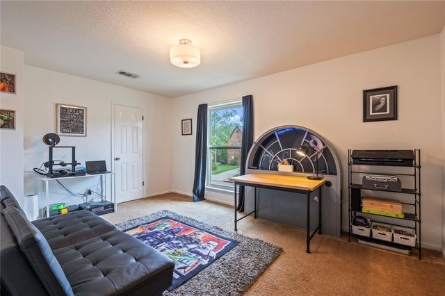 1407 W Castlewood Avenue, Friendswood, TX 77546