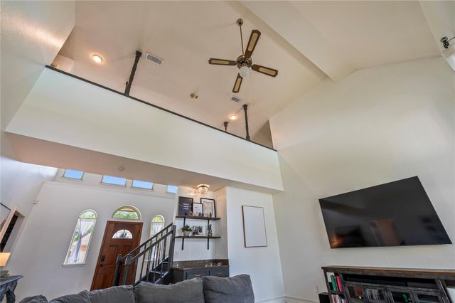 1407 W Castlewood Avenue, Friendswood, TX 77546