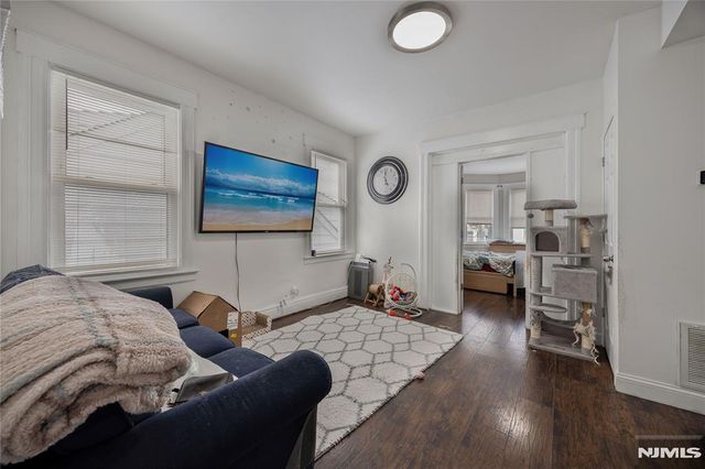 196 Windsor Street, Kearny, NJ 07032