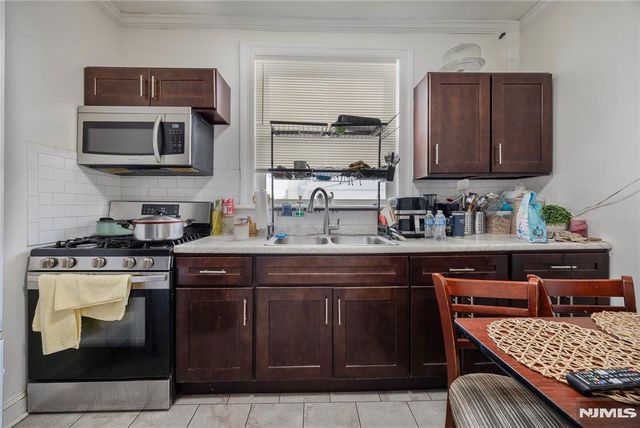196 Windsor Street, Kearny, NJ 07032