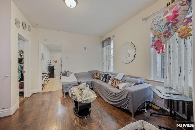 196 Windsor Street, Kearny, NJ 07032