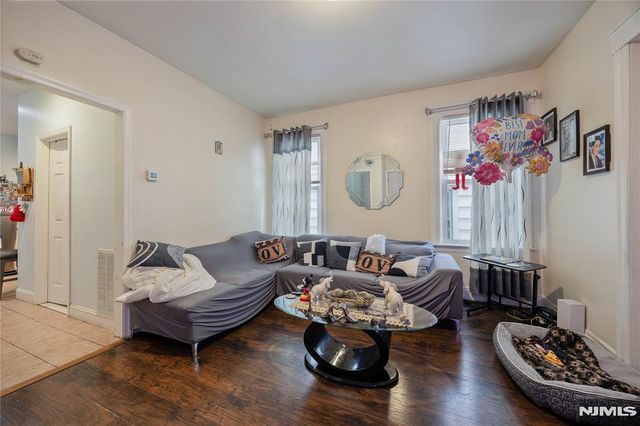 196 Windsor Street, Kearny, NJ 07032