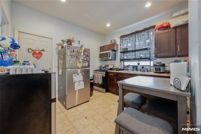 196 Windsor Street, Kearny, NJ 07032