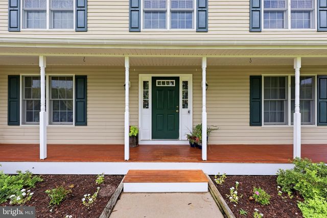 128 SUNFLOWER DR, Kearneysville, WV 25430