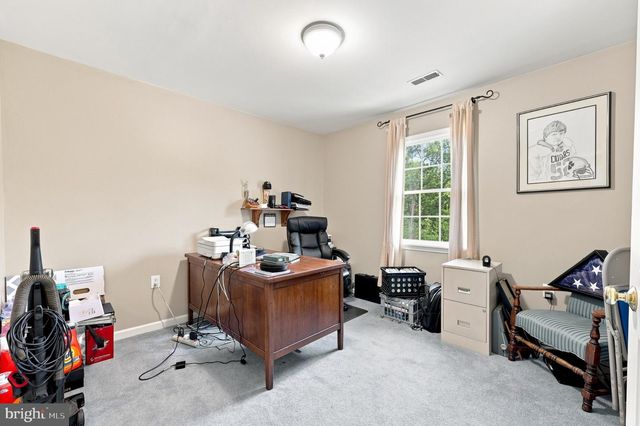 128 SUNFLOWER DR, Kearneysville, WV 25430